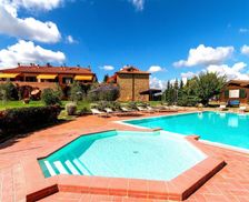 Italy Tuscany Sughera vacation rental compare prices direct by owner 12209212