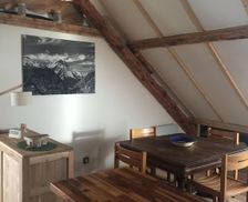 France Hautes-Alpes Vallouise-Pelvoux vacation rental compare prices direct by owner 11030104