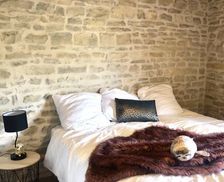 France Yonne Druyes-les-Belles-Fontaines vacation rental compare prices direct by owner 10845785