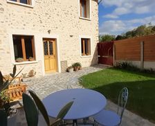 France Oise Neuville-Bosc vacation rental compare prices direct by owner 13163891