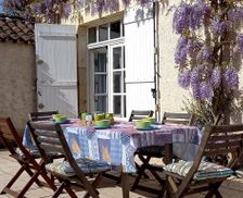 France Lot Serignac vacation rental compare prices direct by owner 13160744
