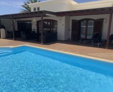 Spain Las Palmas yaiza vacation rental compare prices direct by owner 15504088