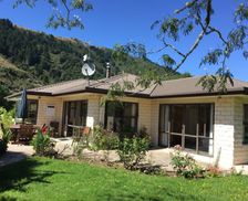 New Zealand Tasman Motueka Valley vacation rental compare prices direct by owner 15547113