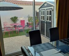 France Charente-Maritime Étaules vacation rental compare prices direct by owner 25224547