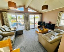 United Kingdom Dorset Hamworthy vacation rental compare prices direct by owner 23918244