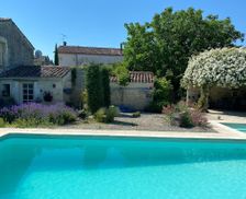 France Charente Échallat vacation rental compare prices direct by owner 25270097
