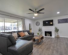 United States California Turlock vacation rental compare prices direct by owner 23926109