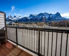 Canada Alberta Canmore vacation rental compare prices direct by owner 25074181