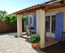 France Vaucluse Lauris vacation rental compare prices direct by owner 25165445