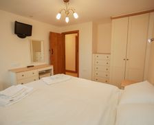 United Kingdom Gwynedd Pwllheli vacation rental compare prices direct by owner 33288486