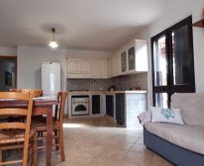 Italy Provincia di Oristano S'Archittu vacation rental compare prices direct by owner 33298951