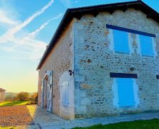 France Charente Les Pins vacation rental compare prices direct by owner 33457091