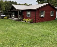 United States New York Chateaugay vacation rental compare prices direct by owner 33352539