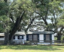 United States Texas Flatonia vacation rental compare prices direct by owner 33255733