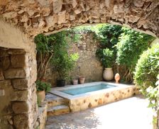 France Gard La Capelle-et-Masmolène vacation rental compare prices direct by owner 33304044