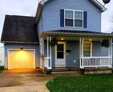 United States Ohio Youngstown vacation rental compare prices direct by owner 1892140