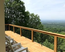 United States North Carolina Valdese vacation rental compare prices direct by owner 1311226