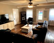 United States New York Tennessee vacation rental compare prices direct by owner 1902085