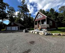 United States Maine Brownville vacation rental compare prices direct by owner 27886027