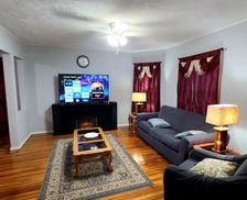 United States New York Schenectady vacation rental compare prices direct by owner 11488941