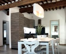 Italy Toscana Lucca vacation rental compare prices direct by owner 5098376