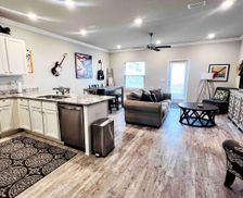 United States Florida Pensacola vacation rental compare prices direct by owner 29256087