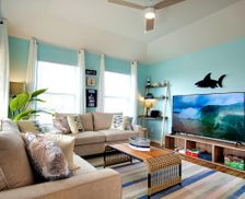 United States Texas Surfside Beach vacation rental compare prices direct by owner 11658510