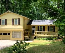 United States Georgia Lilburn vacation rental compare prices direct by owner 15367773