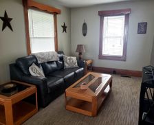 United States Nebraska New York vacation rental compare prices direct by owner 24524411