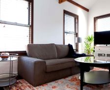 United States New York Long Island City vacation rental compare prices direct by owner 909741