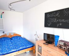 Germany Tempelhof Berlin vacation rental compare prices direct by owner 5162178