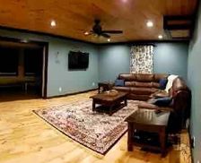 United States New York North Creek vacation rental compare prices direct by owner 1884196