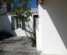 France Pays de la Loire Noirmoutier-en-l'Île vacation rental compare prices direct by owner 4158931