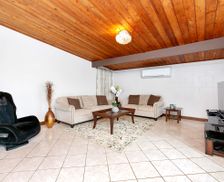 United States Hawaii Honolulu vacation rental compare prices direct by owner 86459