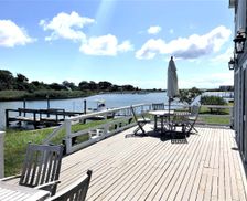 United States New York Hampton Bays vacation rental compare prices direct by owner 803500