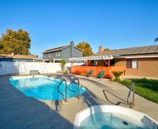 United States California Menifee vacation rental compare prices direct by owner 2108002