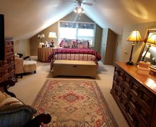 United States New York Syracuse vacation rental compare prices direct by owner 276928