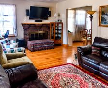 United States Massachusetts Arlington vacation rental compare prices direct by owner 29848021