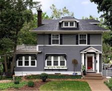 United States Iowa Davenport vacation rental compare prices direct by owner 11412195