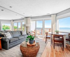 United States Michigan Traverse City vacation rental compare prices direct by owner 13329648