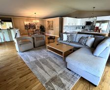 United States Minnesota Burnsville vacation rental compare prices direct by owner 32551194