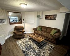 United States New York Syracuse vacation rental compare prices direct by owner 27454569