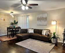 United States Illinois Peoria vacation rental compare prices direct by owner 29135812