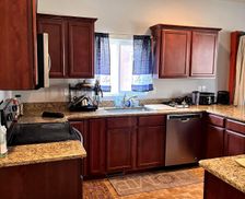 United States Michigan Warren vacation rental compare prices direct by owner 34298600