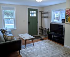 United States Maine Old Town vacation rental compare prices direct by owner 33129034