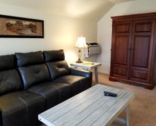 United States Illinois Forest Park vacation rental compare prices direct by owner 1182052