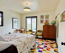 United States California Oakland vacation rental compare prices direct by owner 1754188