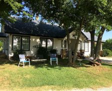 United States Texas Sanger vacation rental compare prices direct by owner 2362909