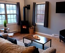 United States New York Kingston vacation rental compare prices direct by owner 2551571