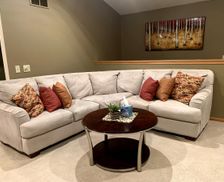 United States Kansas Salina vacation rental compare prices direct by owner 10550971